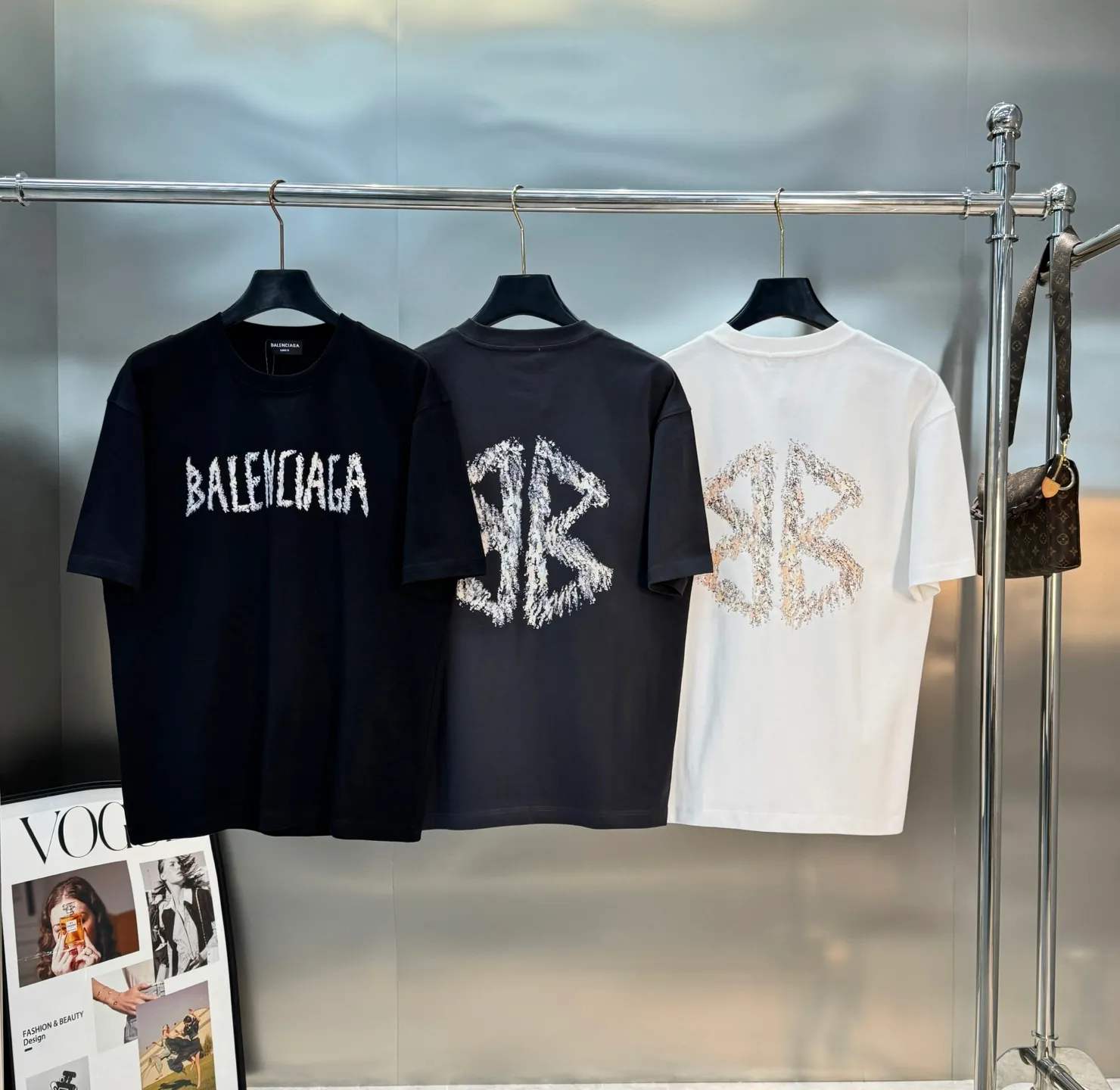 ⚜️Balenciaga 26s New Arrival T ， Same Style.❤️ ."BALENCIAGA" "BB" ，White ， ! ， Breathable， OK， 。 ， ， ，Sneakers ， . ！ ：Black.Dark Gray.White.Sizes：S-3XL ❗️（175/145 L）